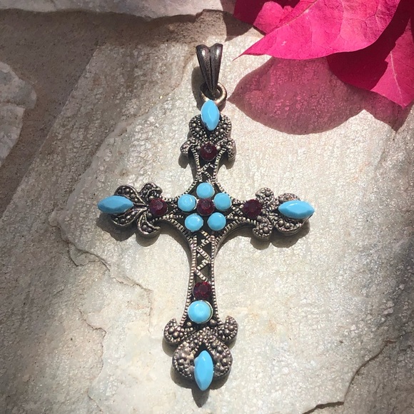 Vintage Cross Pendant Costume Jewelry - Picture 2 of 9